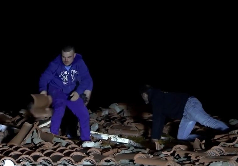 Francisco Farrona, alcalde de La Zarza: «Ha sido un vendaval de aire que ha arrasado medio pueblo»