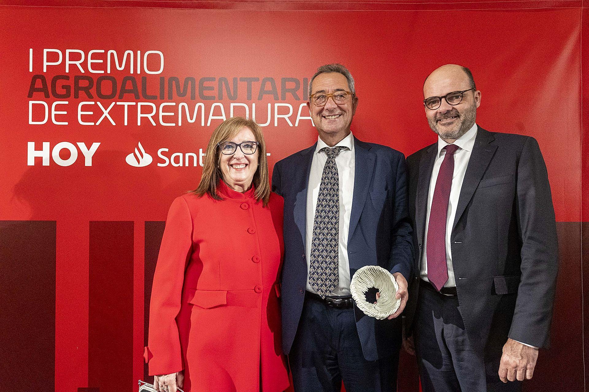 Momentos de la entrega del premio a Tany Nature