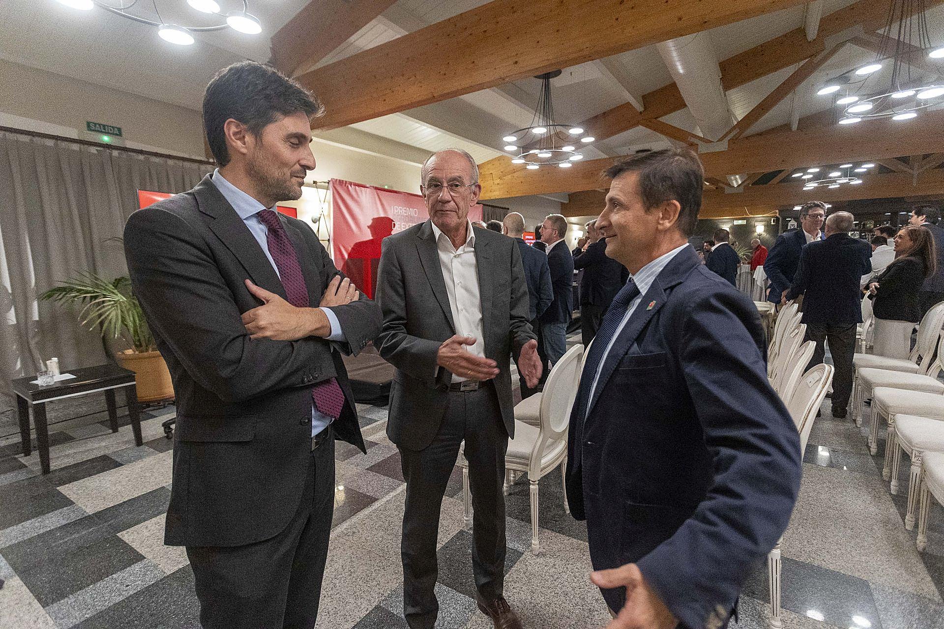 Momentos de la entrega del premio a Tany Nature
