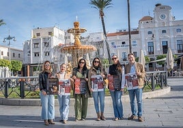 El delegado de Cultura, Antonio Vélez, junto a representantes de academias y escuelas flamencas.