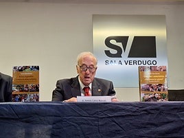 Tomás Calvo Buezas, en la presentación de sus libros en la Sala Verdugo.