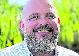 El presidente del PP de Badajoz, Manuel Naharro.