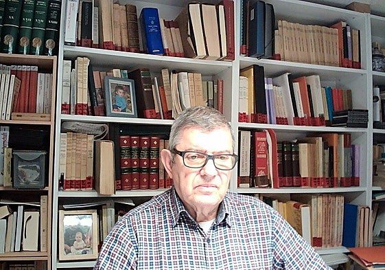 El investigador francés Bernard Grunberg, catedrático emérito de la Universidad de Reims Champagne Ardenne, esta semana en Extremadura.