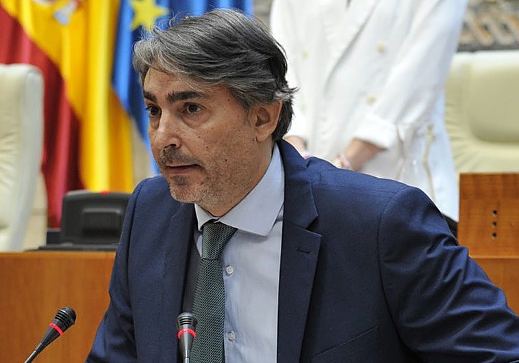 El PSOE propone a Luis Tirado como senador autonómico y lo retira una hora después