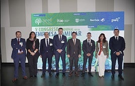 Autoridades, directiva de la AEEF, patrocinadores y colaboradores del V Congreso Regional de la Empresa Familiar.