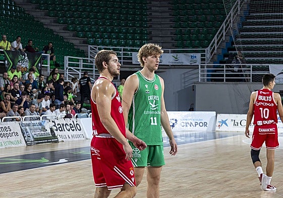 Luis García durante un partido del Cáceres Patrimonio.