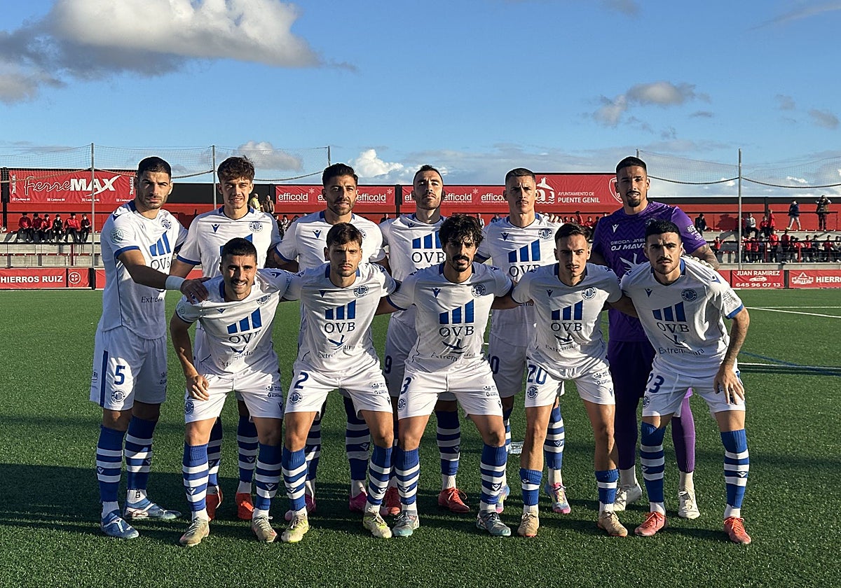 Once inicial del Extremadura en Puente Genil.