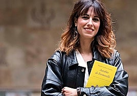 Maribel Andrés Llamero inaugura el Aula de Literatura 25/26 en Plasencia