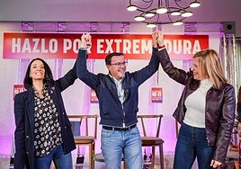 Carmen Torró, Miguel Ángel Gallardo y Pilar Bernabé.