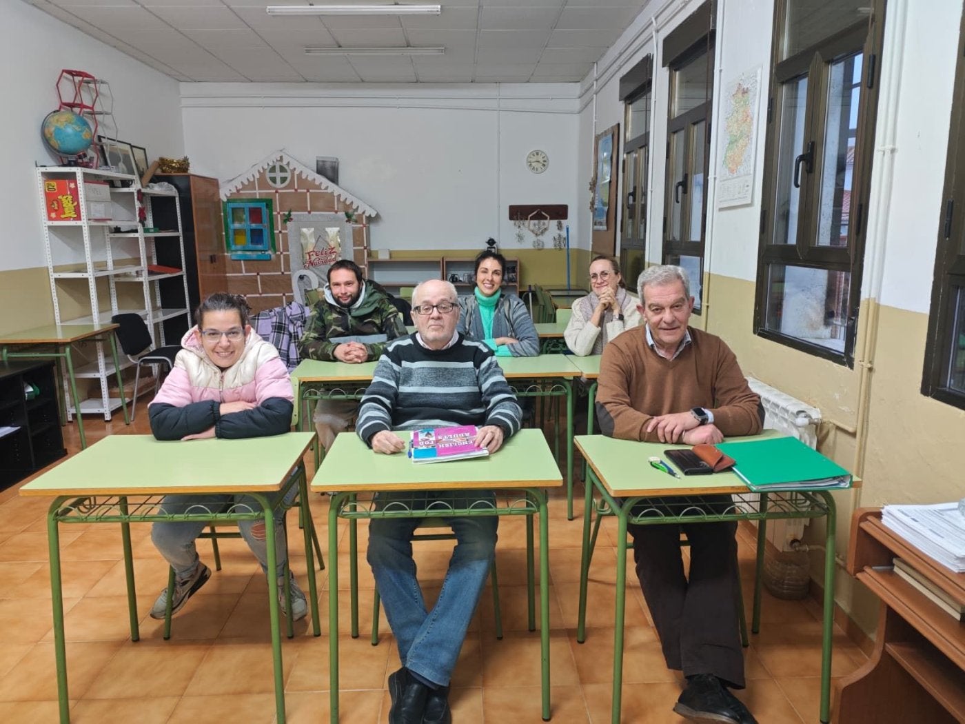 Algunos participantes del aula de adultos.
