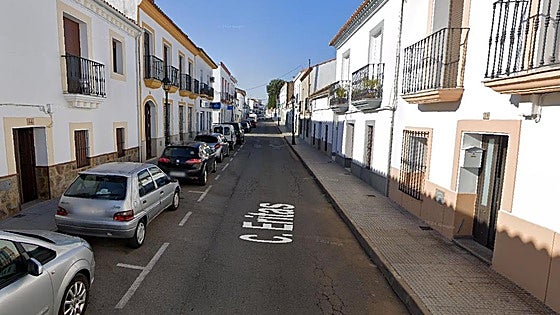 Una mujer resulta herida grave por la combustión de material de un brasero eléctrico en Jerez