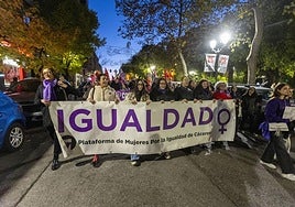 Manifestación en Cáceres por el 25-N.
