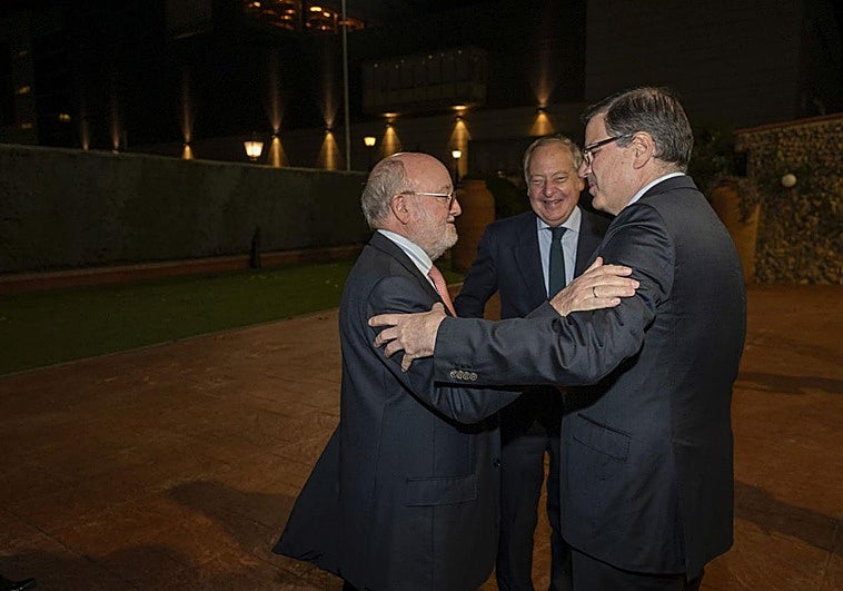 César Lumbreras, álvaro Rodríguez Guitart y José Orantos.