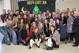 Algunos asistentes al 55º Aniversario del Grupo Scout 208.