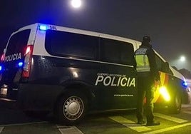 Imagen de archivo de un agente de policía.