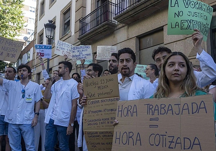 La huelga de médicos amenaza con dejar al SES bajo mínimos una semana