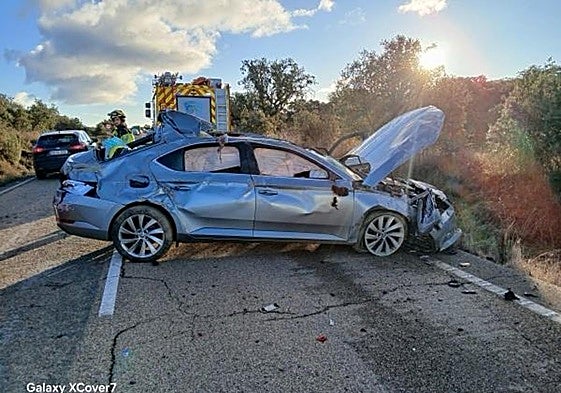 Estado en el que quedó el vehículo tras el siniestro mortal en la EX-102.