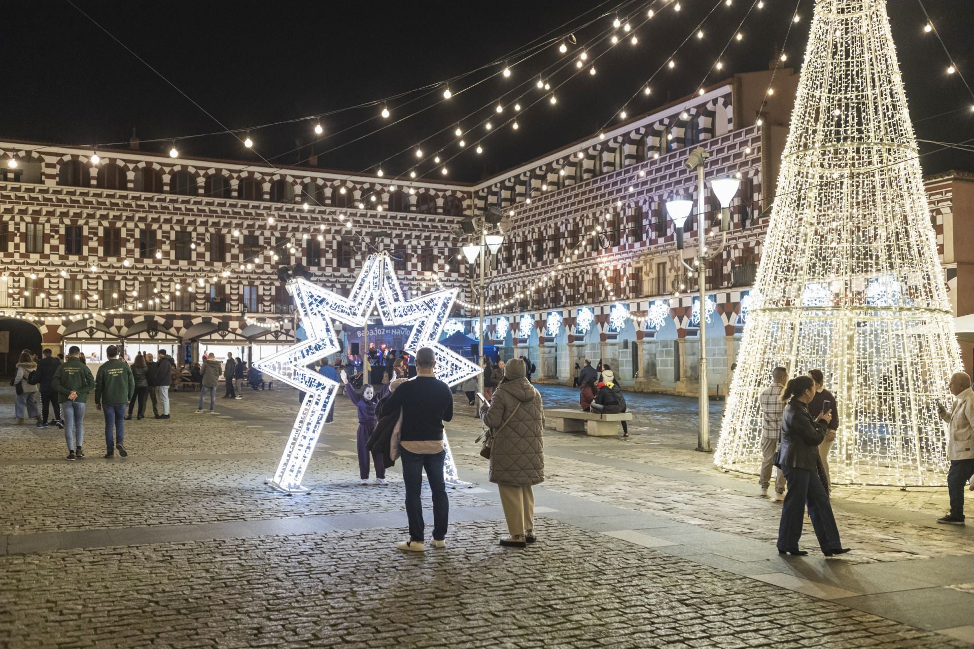 Fotos | Las mejores fotos del mercado navideño de la Plaza Alta