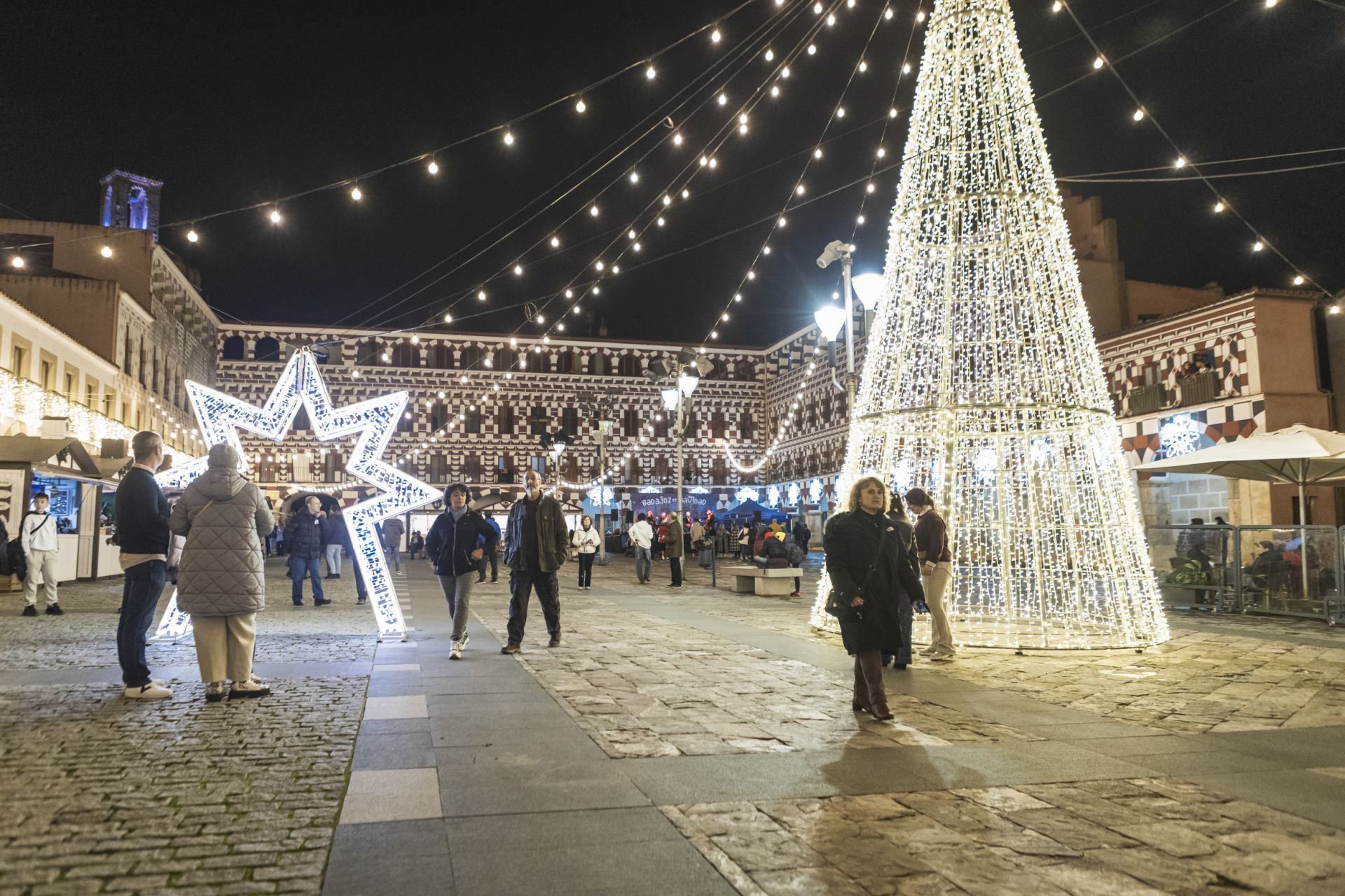Fotos | Las mejores fotos del mercado navideño de la Plaza Alta
