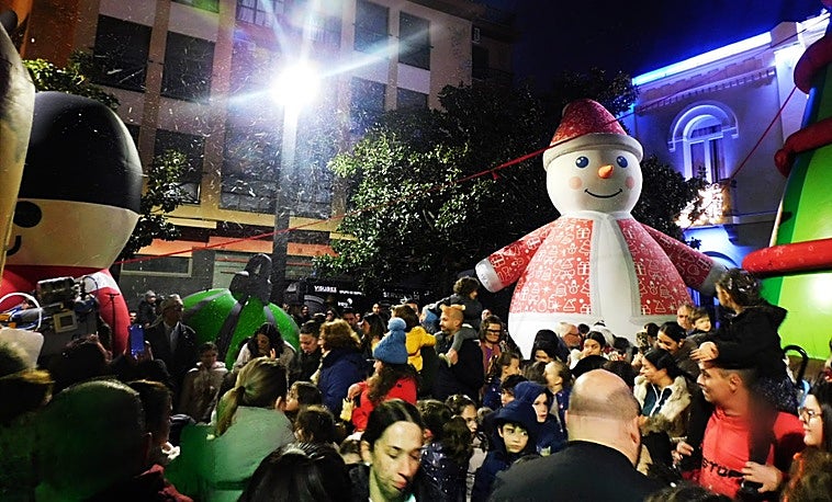 Villancicos y chocolate con churros para abrir la Navidad en Navalmoral de la Mata