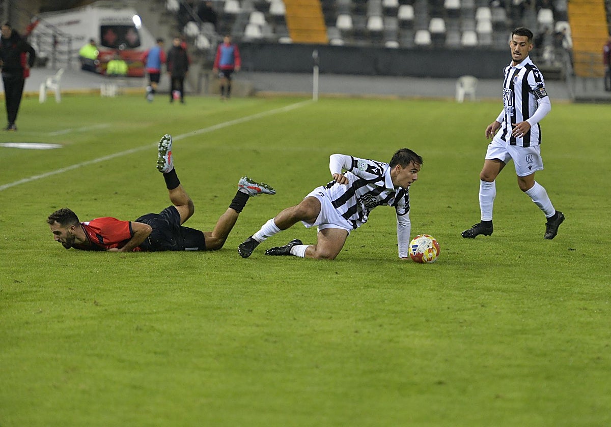 David Calles es la única baja segura en el Badajoz para viajar a Montehermoso.
