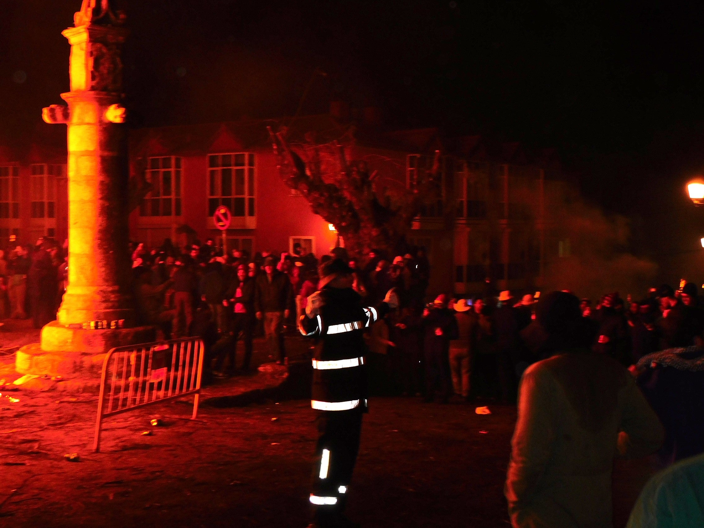 Así se vivió la fiesta de Los Escobazos en Jarandilla de la Vera