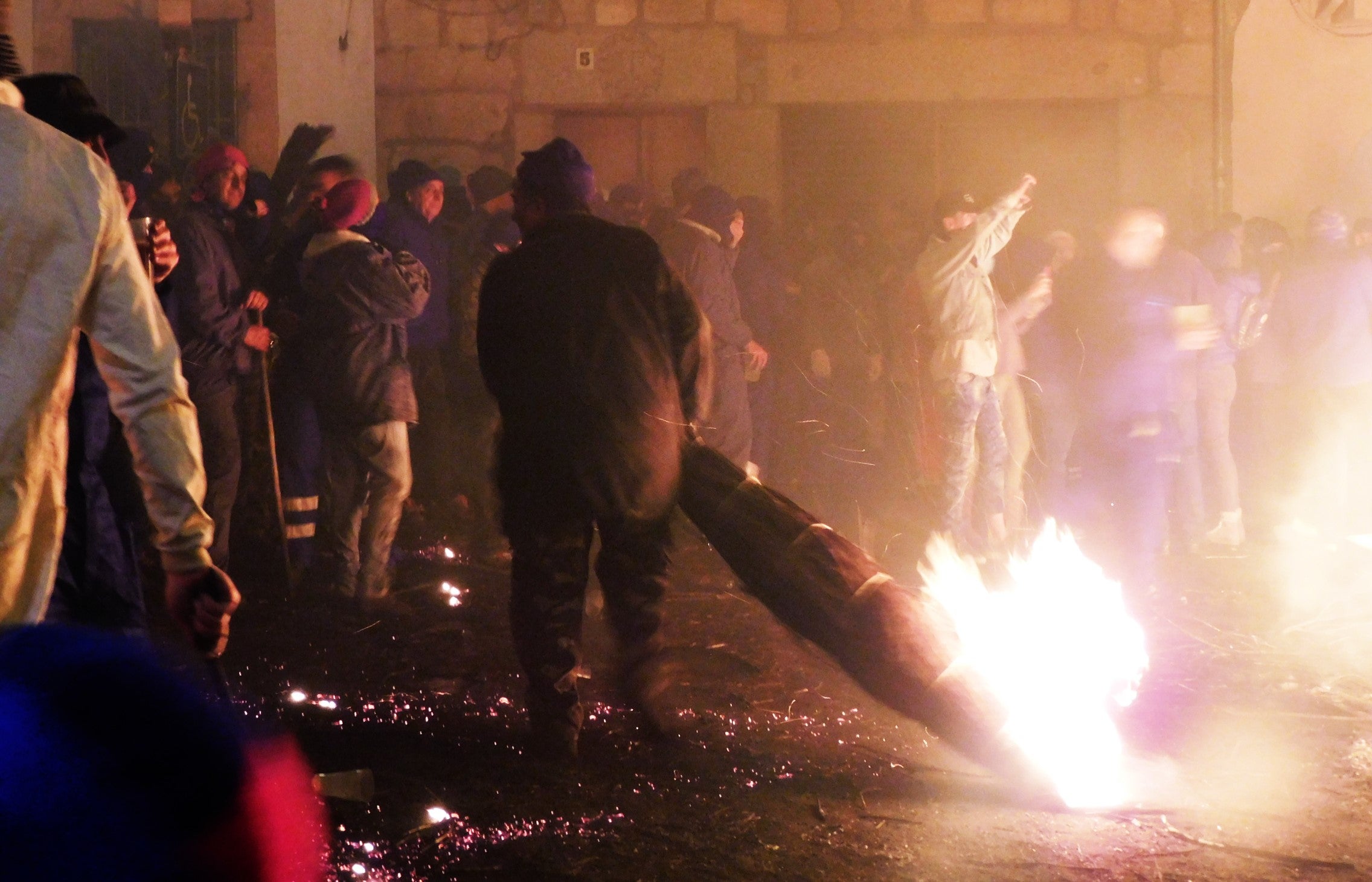 Así se vivió la fiesta de Los Escobazos en Jarandilla de la Vera