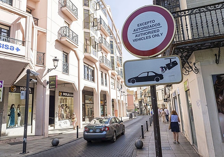 Los coches eléctricos tampoco podrán entrar en la ZBE de Cáceres sin tarjeta de residente