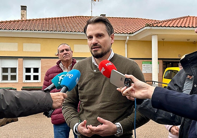 La Guardia Civil halla la caja fuerte calcinada y los votos robados, pero sin rastro del dinero