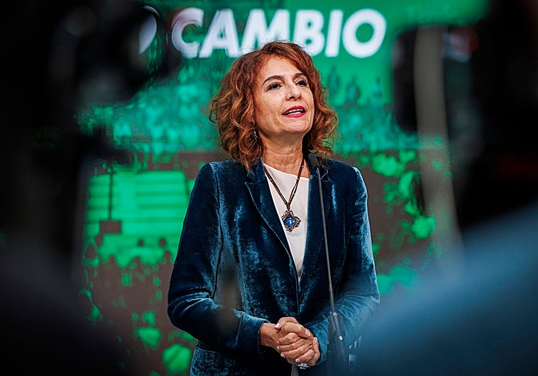 Montero: «El rival del PSOE en Extremadura ha sido la abstención»