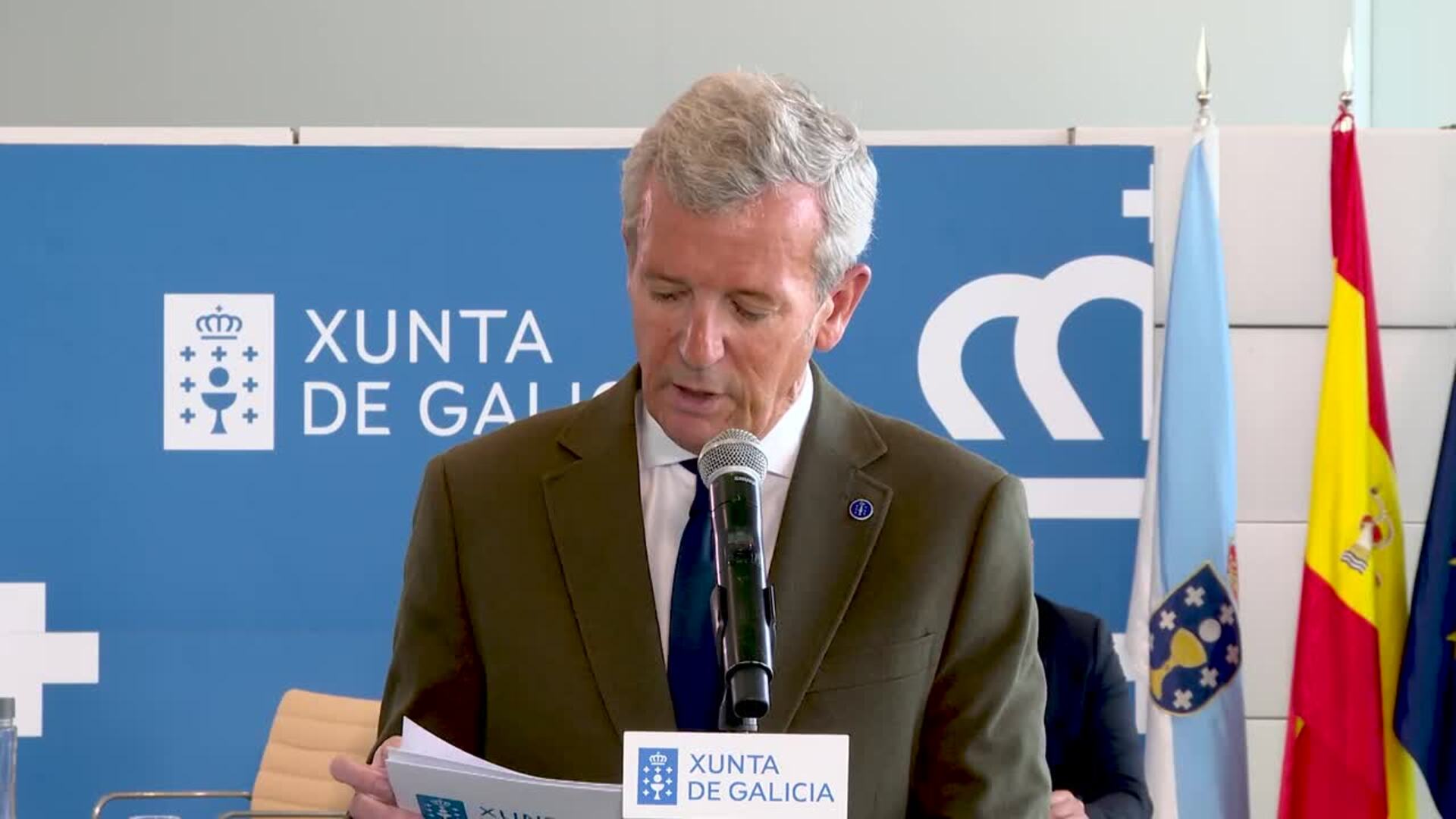 Rueda anuncia una cumbre con casi 90 municipios en busca de un pacto gallego por el litoral