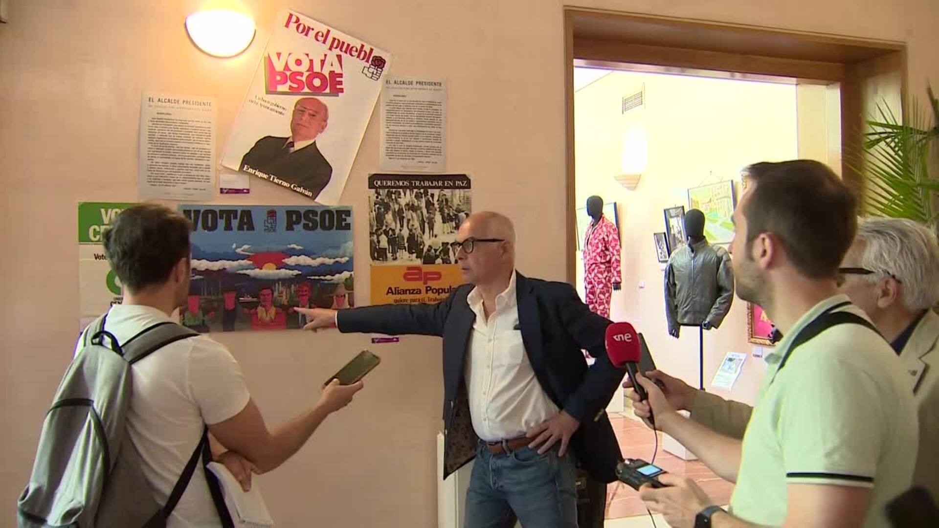SGAE homenajea a personajes de la Movida Madrileña en una exposición