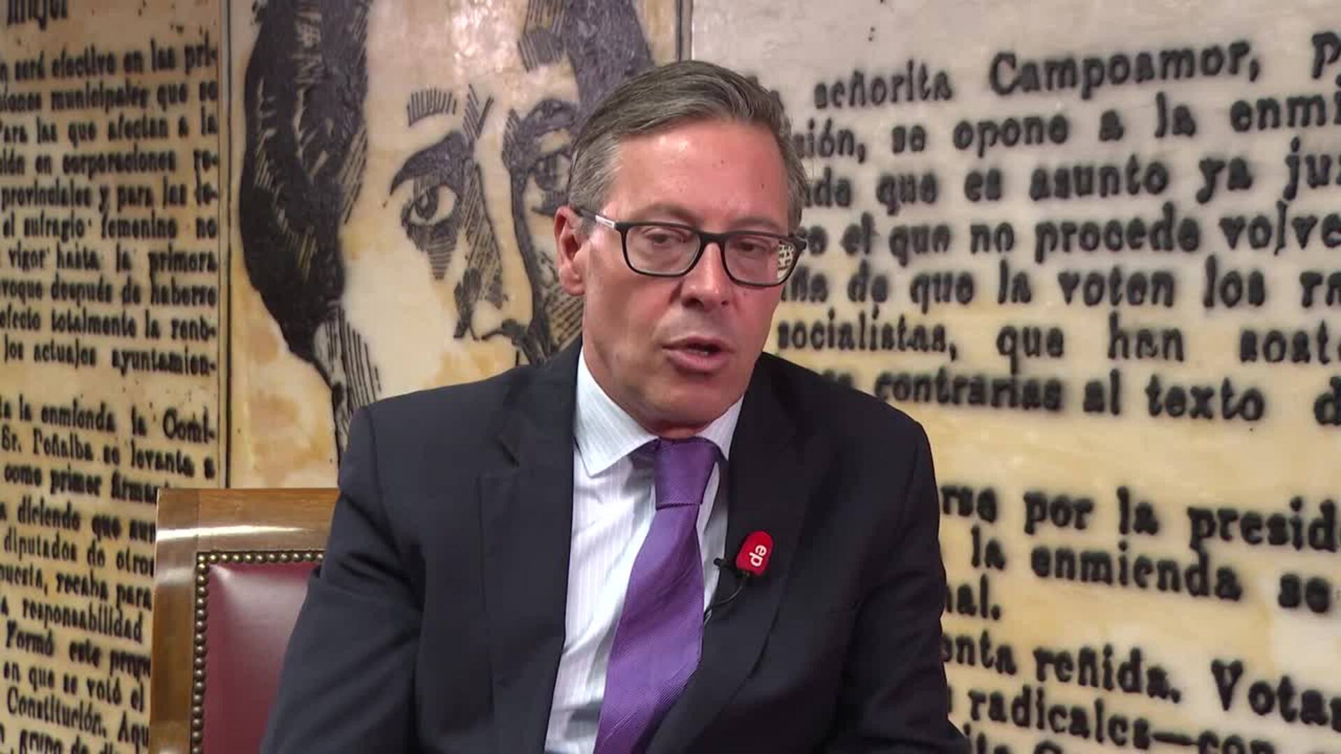 Serrano apuesta por "endurecer" política migratoria: "Quien no se comporte, se tendrá que ir"