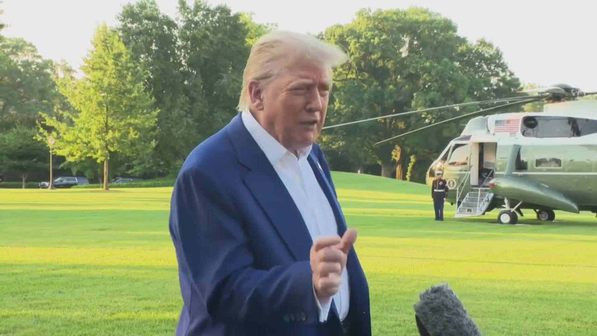 Trump asegura que los submarinos nucleares están "más cerca de Rusia"
