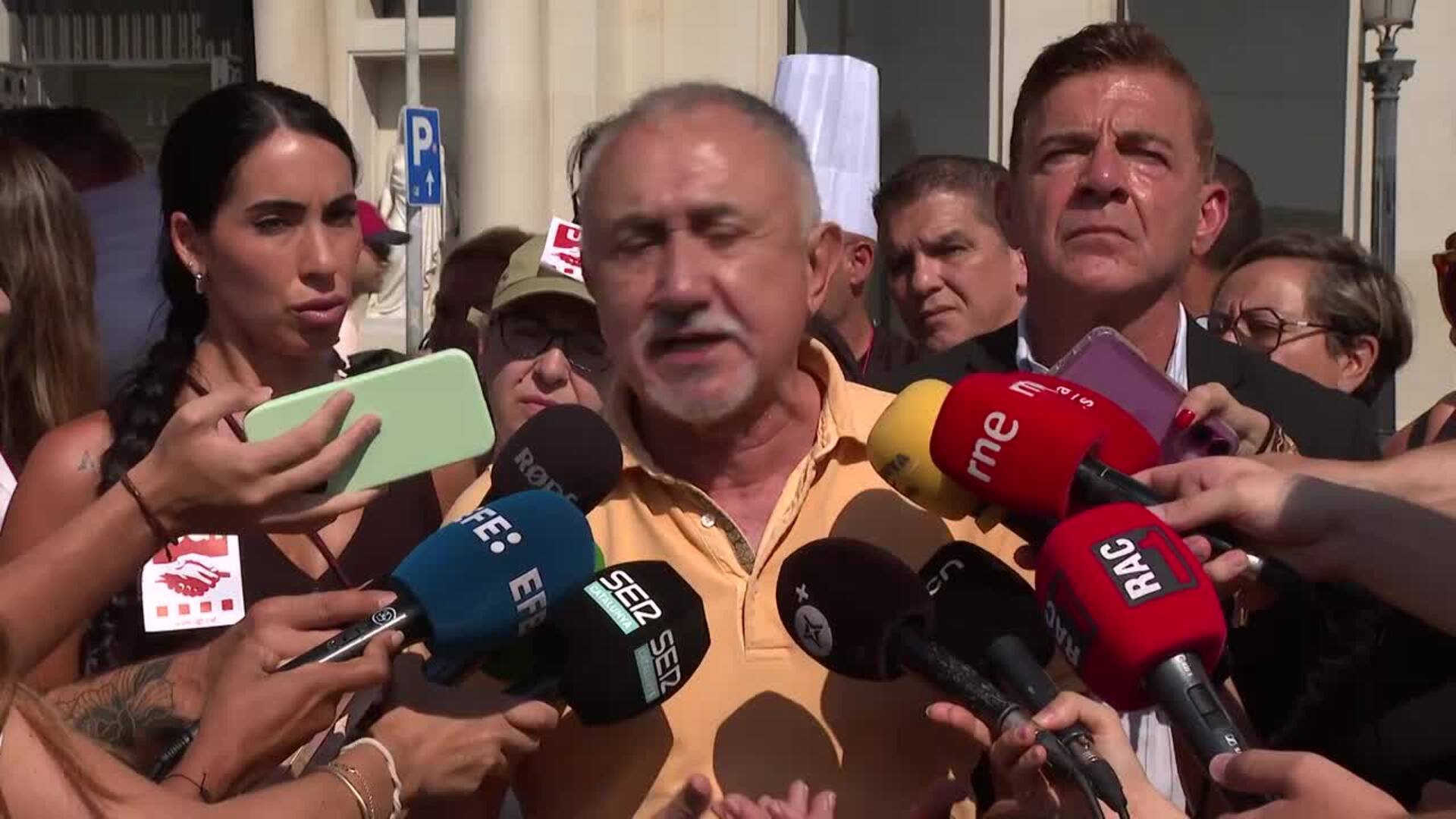Pepe Álvarez (UGT) pide plantillas consolidadas de bomberos: "Los fuegos se apagan en invierno"