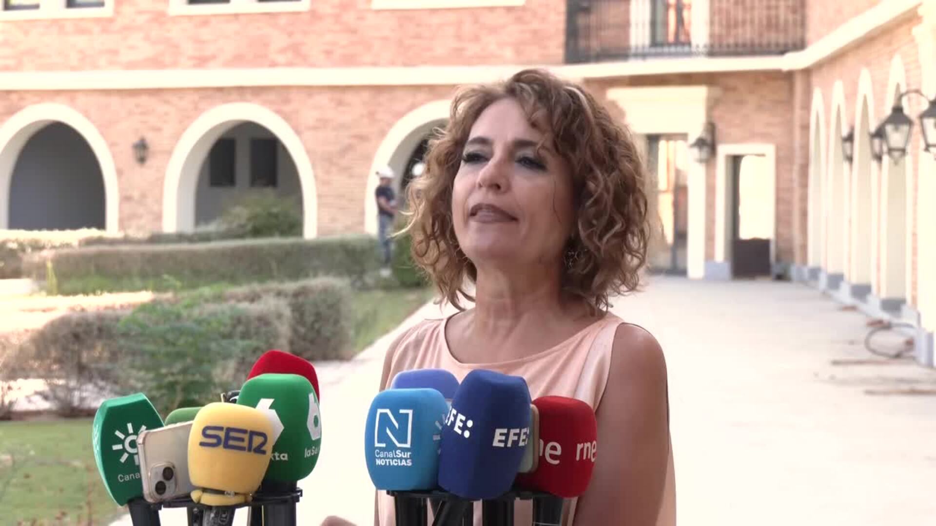 El Gobierno aprobará la condonación de deuda a CCAA el próximo martes