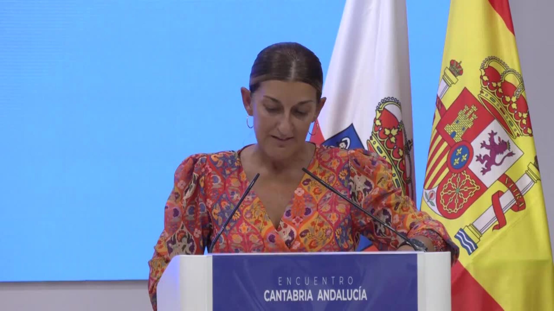 Cantabria y Andalucía compartirán "buenas prácticas" en educación, emergencias o vivienda