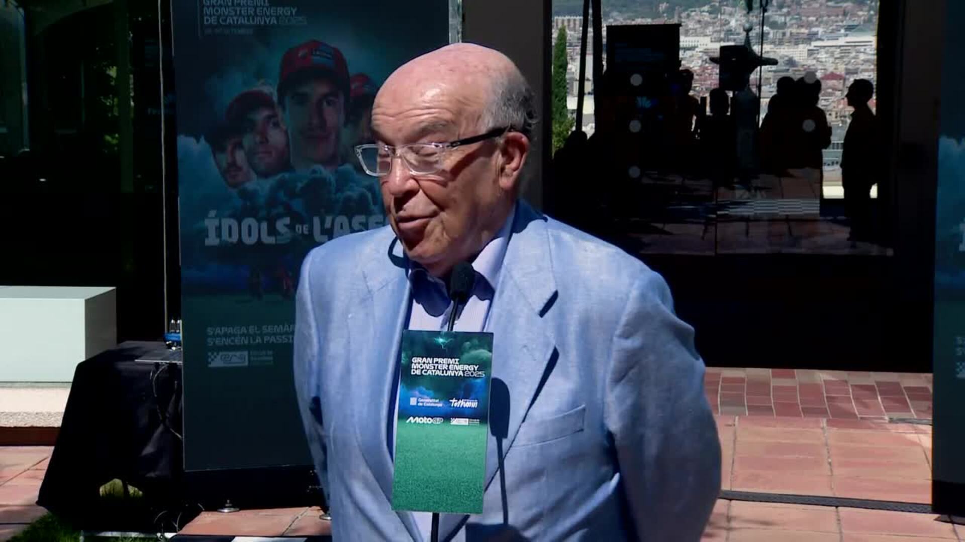 Carmelo Ezpeleta: "Está muy bien que haya un héroe como Marc Márquez en MotoGP"