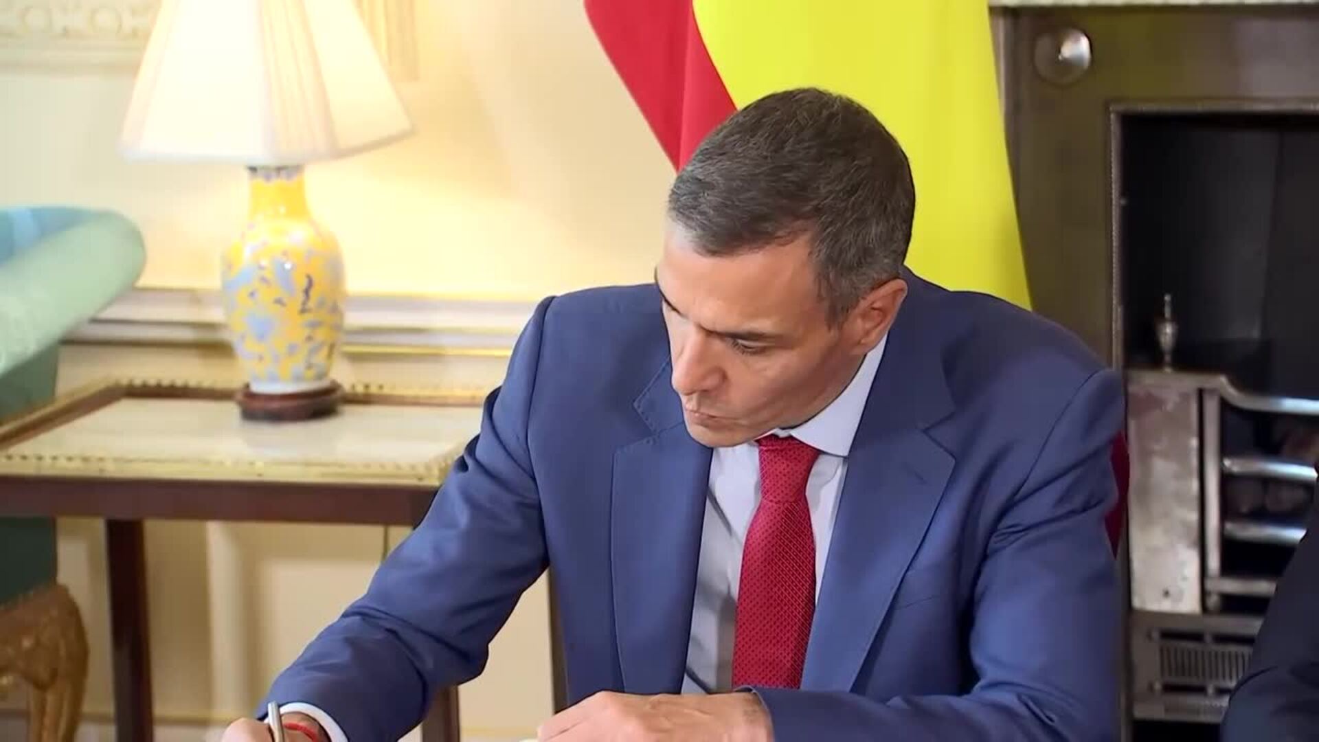 Sánchez y Starmer escenifican su sintonía y apuestan por relanzar la relación