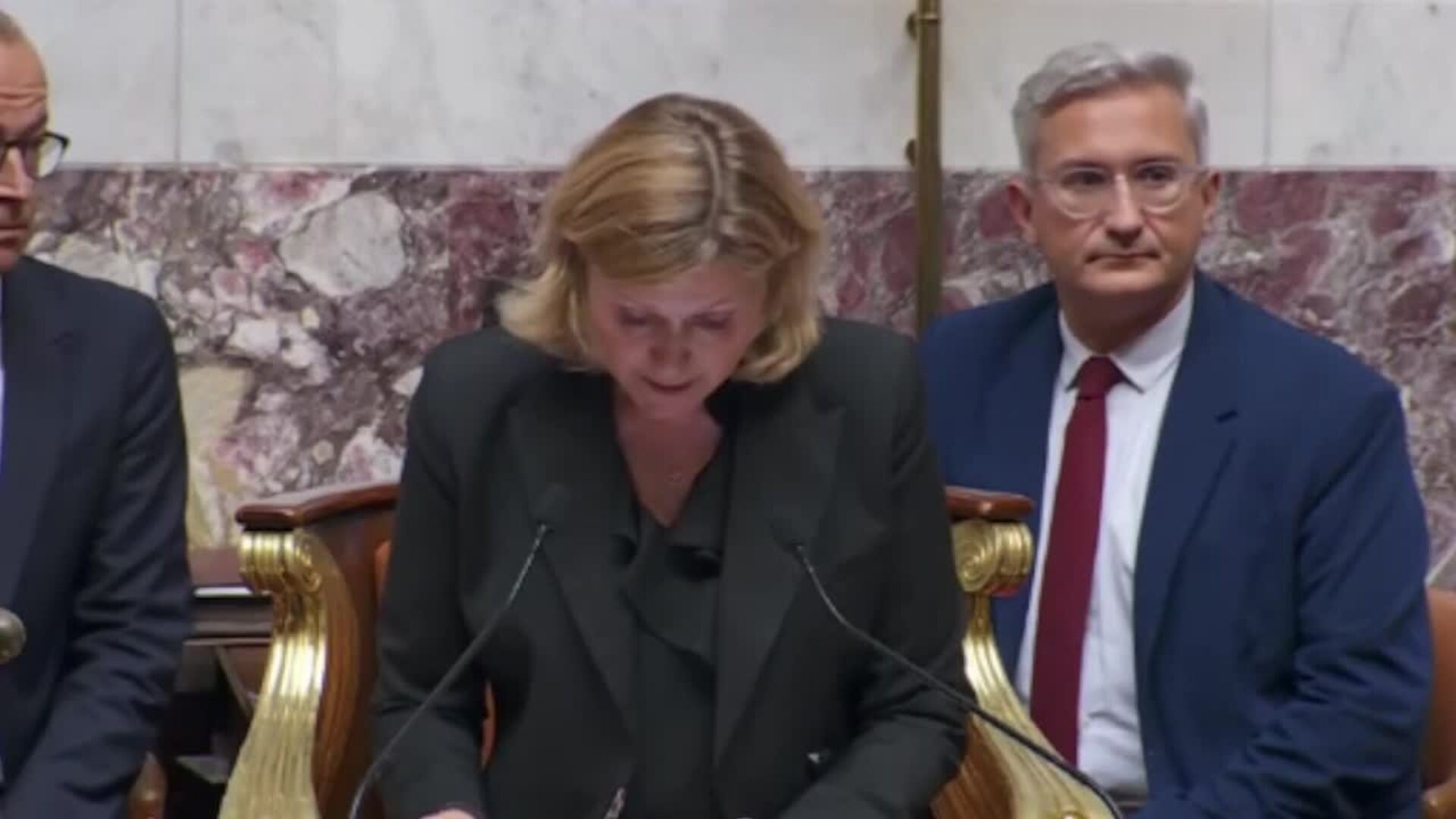 El Gobierno de Bayrou deberá dimitir tras perder la moción de confianza en la Asamblea francesa