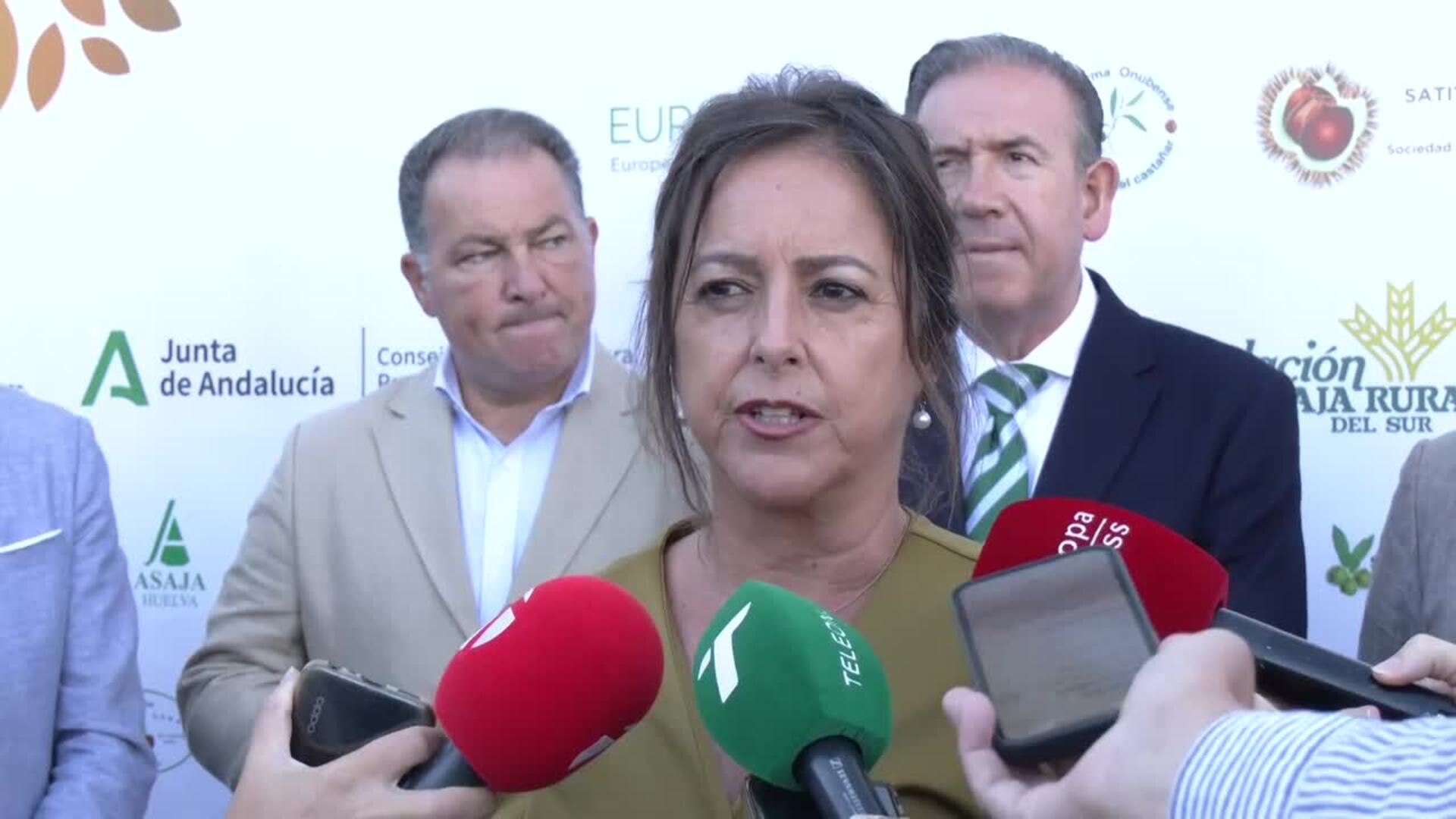 Junta afirma que "cumple" con Huelva con el inicio de la tramitación de ayudas a agricultores