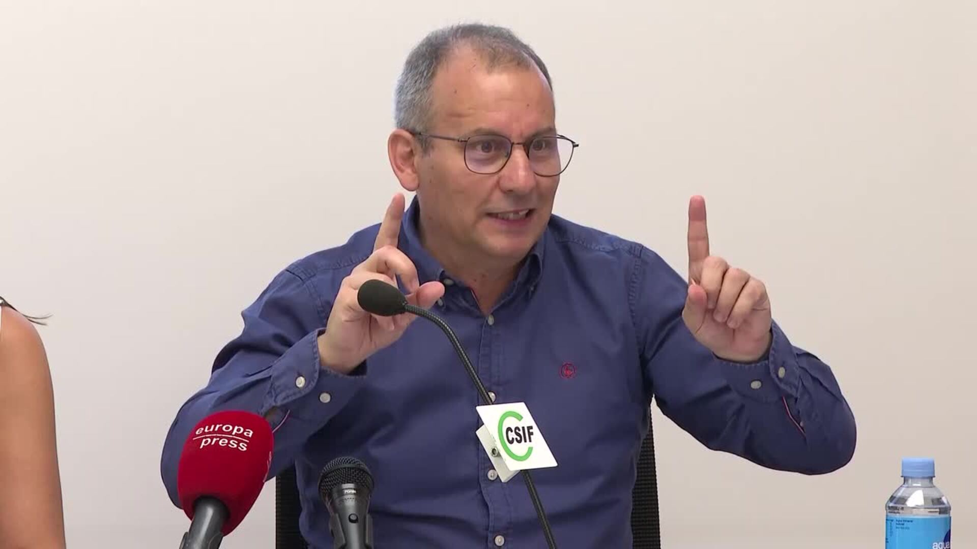 CSIF sobre la propuesta de que estudiantes de Matemáticas puedan dar clase: "Es un parche"