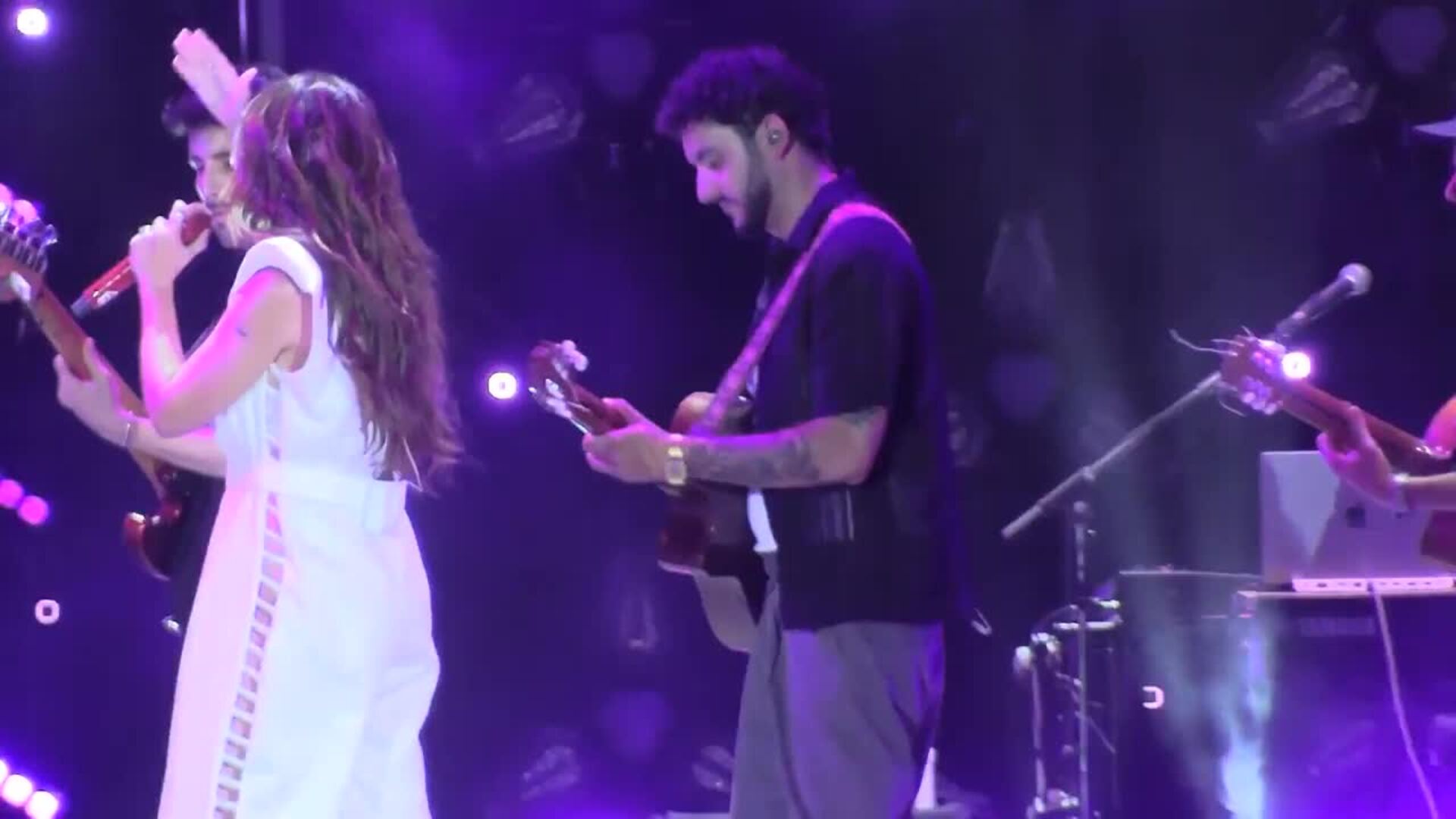 Vanesa Martín se entrega a su público en la plaza de la Maestranza de Sevilla