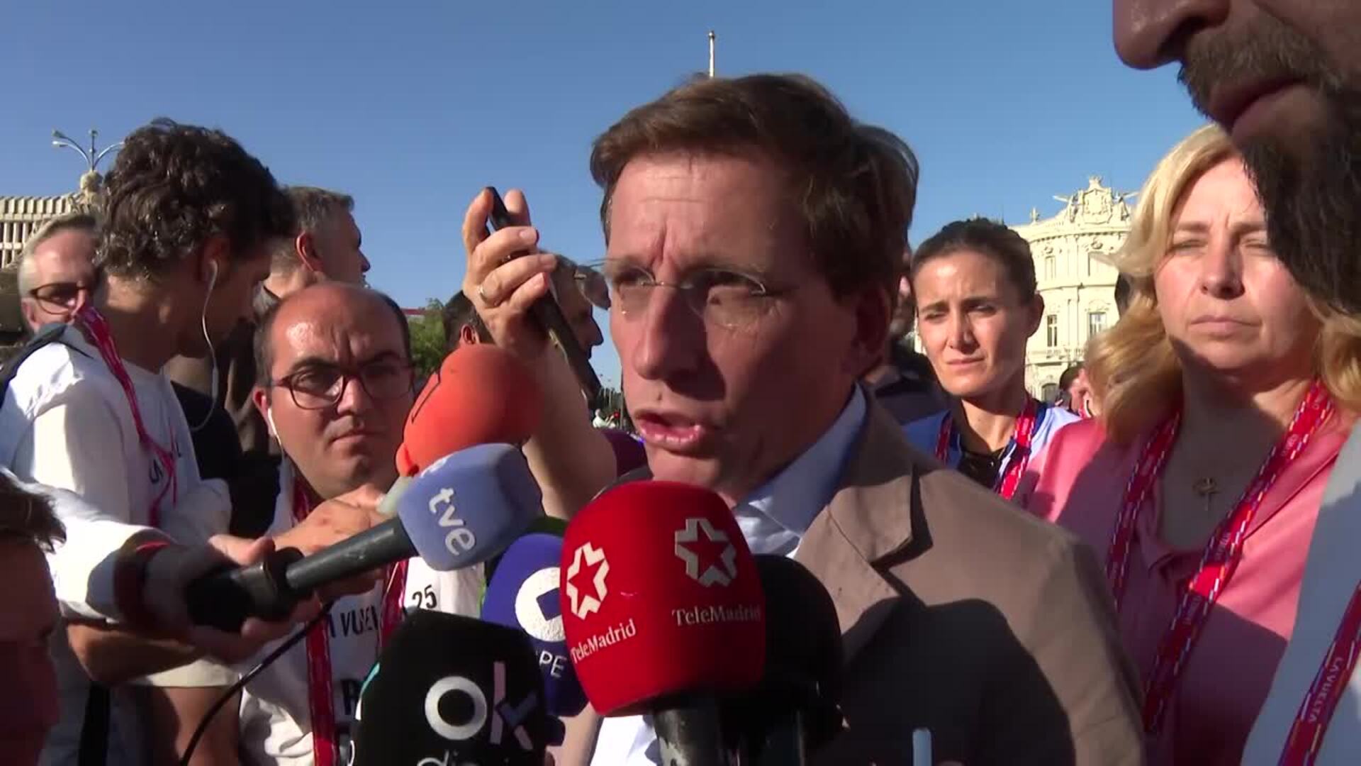 Almeida hace "directo responsable" a Sánchez de "la violencia" en la última etapa de La Vuelta