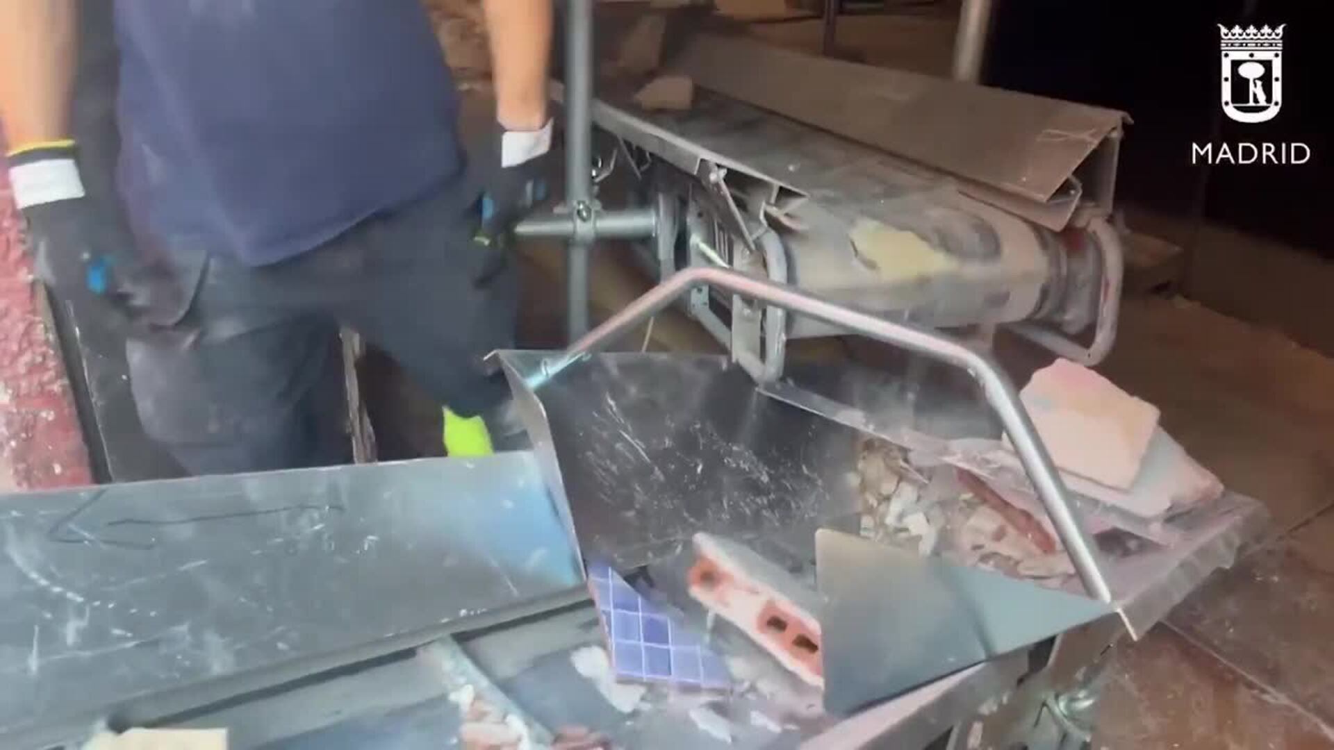Localizado un segundo cuerpo sin vida en el edificio que explotó el sábado en Vallecas (Madrid)