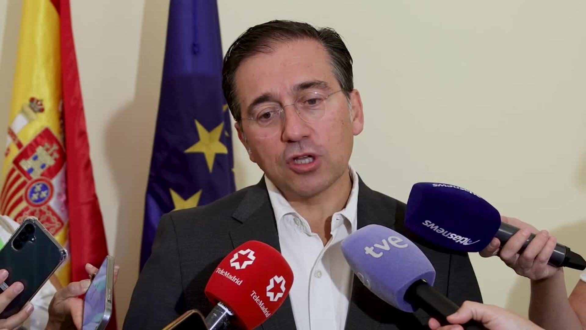 Albares apela a los socios a aprobar las sanciones a Israel propuestas por Bruselas
