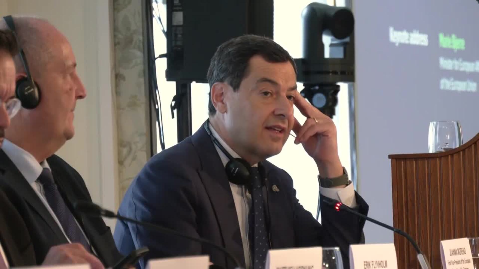 Moreno destaca sintonía entre PP y socialistas para que la UE "siga escuchando" a las regiones