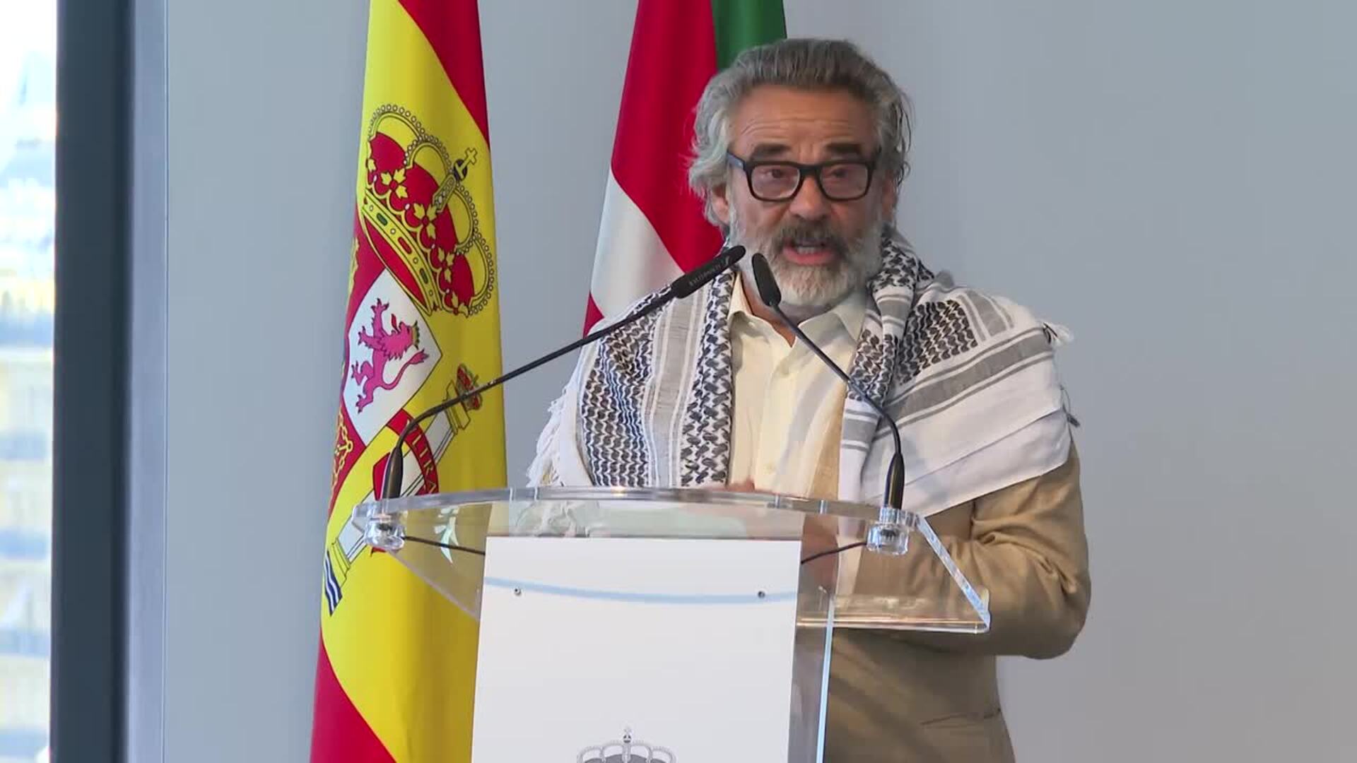 Eduard Fernández con pañuelo palestino en San Sebastián: "Los quieren matar a todos"