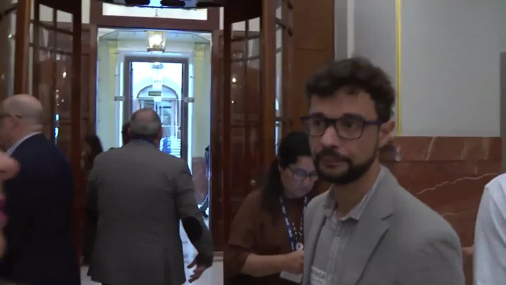 Gobierno tacha de "surrealista" decisión de Peinado de juzgar a Begoña Gómez con jurado popular