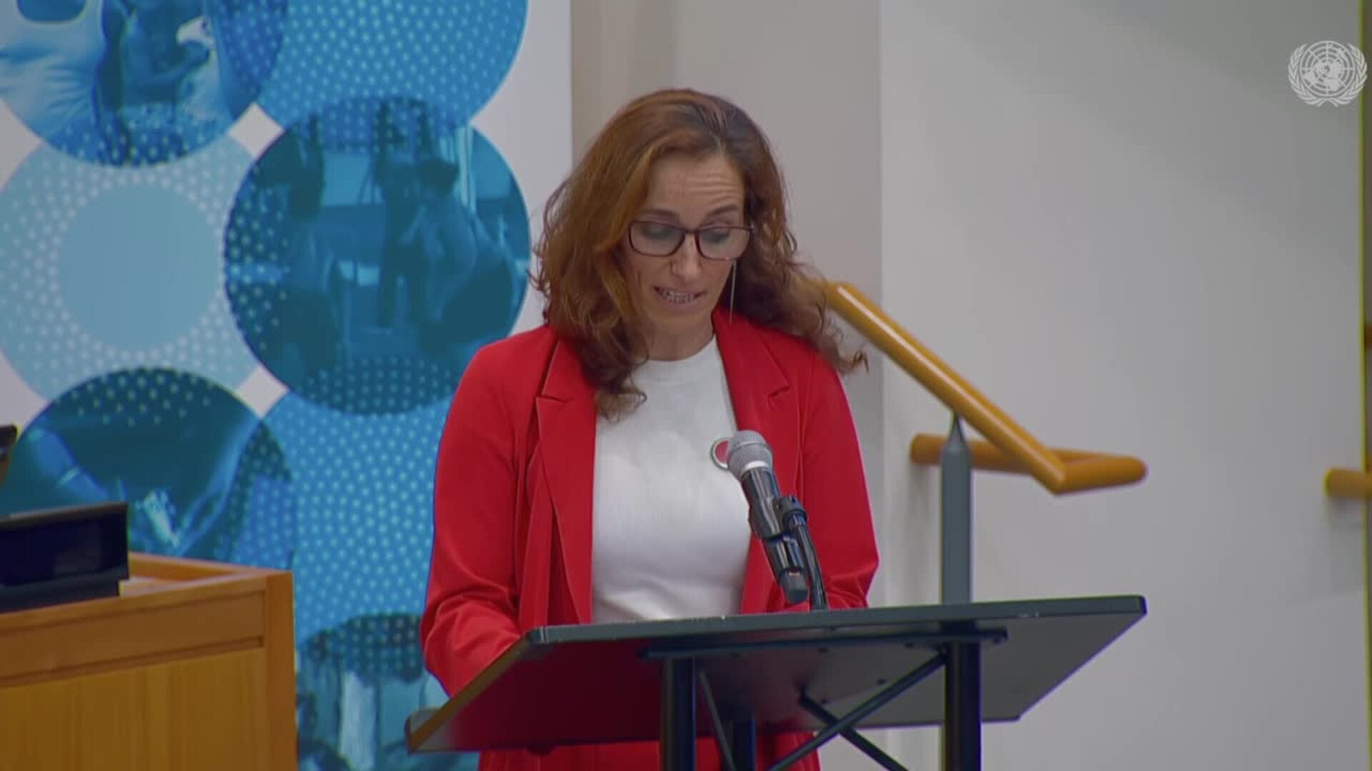 Mónica García pide actuar con contundencia ante "todas las violaciones de derechos humanos"